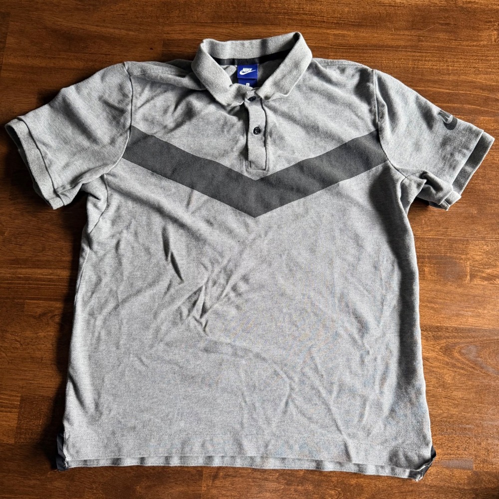 Nike Sportswear Mens Grey Chevron Pique Polo Shirt 886901-091 Size Large Y2K